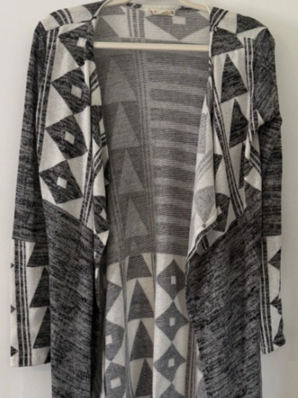 It's Our Time Open Front Geometric Aztec Knit Cardigan Sweater Long Sleeve M